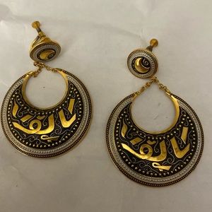 103)*Vintage* Rare damascene earrings